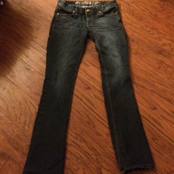 Express jeans 4 Zelda barely boot.