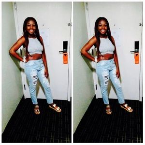 Meet your Posher, Avasia