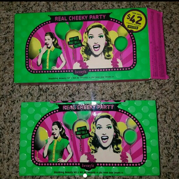 BENEFIT LIMITED EDITION BEAUTY - Picture 2 of 3