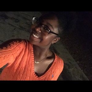 Meet your Posher, Naomi