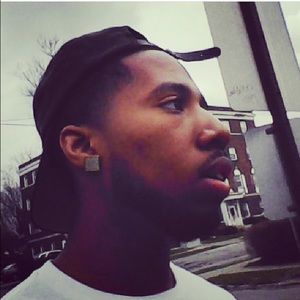 Meet your Posher, Deandre