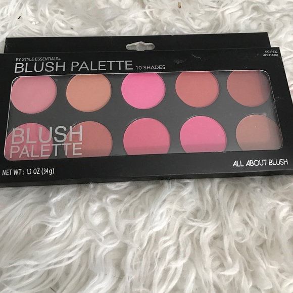 Blush palette - Picture 2 of 3