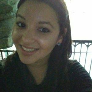 Meet your Posher, Noemi