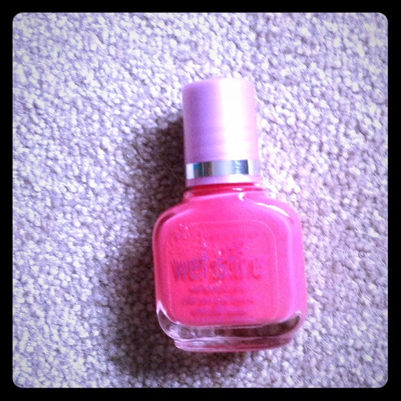 Juicy melon colored nail polish