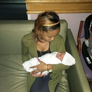 Meet your Posher, Ava