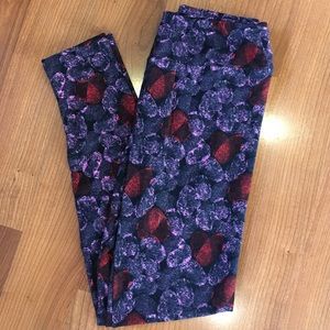Lularoe OS HTF fingerprint heart leggings