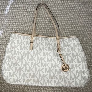 Michael knots bag