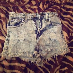 Distressed Denim Shorts!!