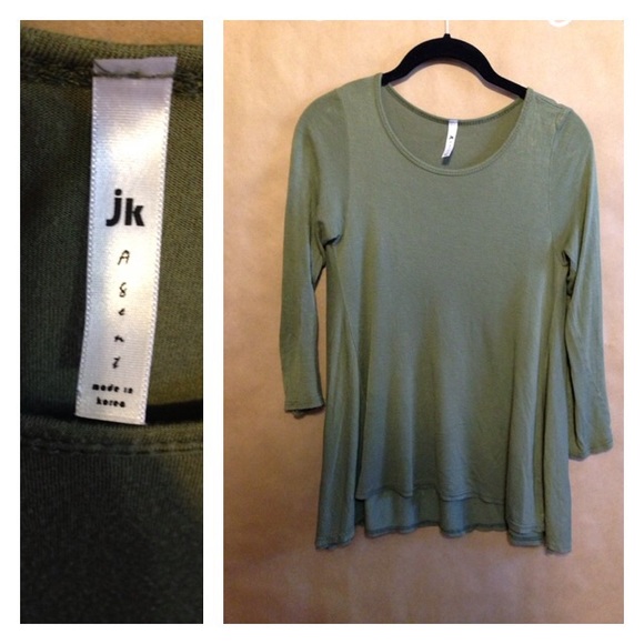Quarter length sleeve shirt