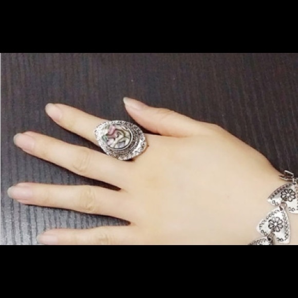 BOHO Vintage Shell Abalone Gothic Statement Ring - Picture 3 of 3