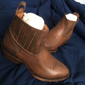 NWT Matisse boots