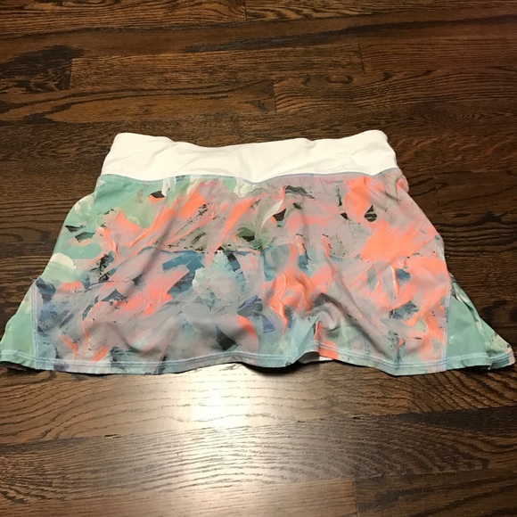 Lululemon pace setter skirt