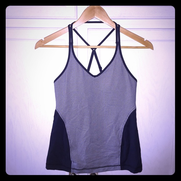 Lululemon workout tank