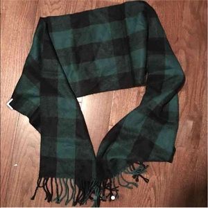 F21 PLAID SCARF