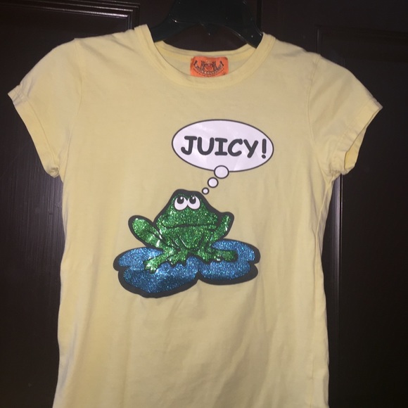 juicy couture yellow tshirt 💛🐸