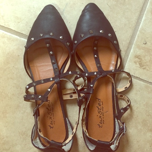 Flats with studs