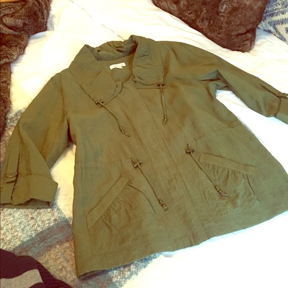 Coldwater Creek lightweight army green jacket! 💚