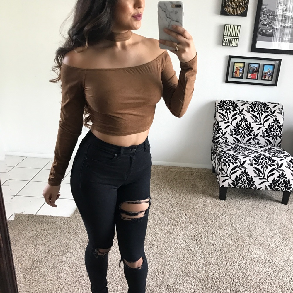 • Choker Crop Top // Last One - Picture 3 of 5