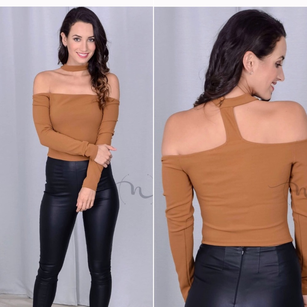 • Choker Crop Top // Last One - Picture 4 of 5