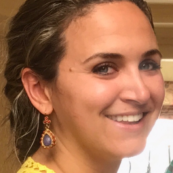 Meet your Posher, Carley - Picture 1 of 1