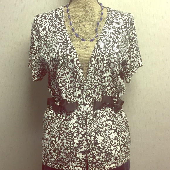 Marina Luna short sleeve cardigan sweater size L.