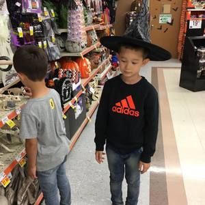 Meet your Posher, Jin won