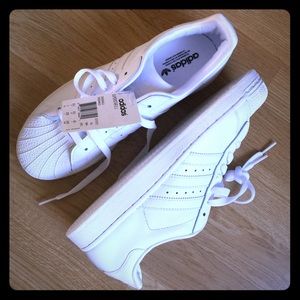 Adidas white tennis shoes sneakers men's 7