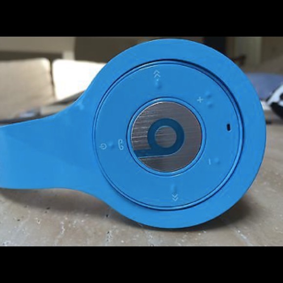 Wireless beats headphones