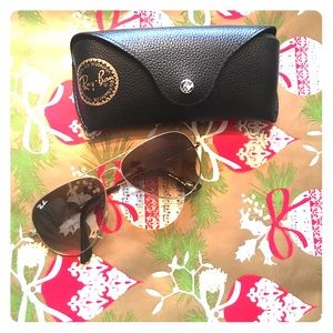 Gradient ray bans aviator, comes with case