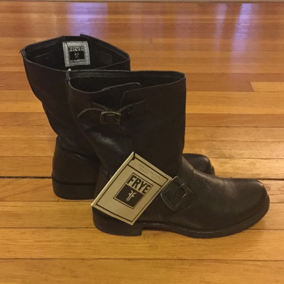 Frye Shoes - Frye Veronica Shortie Black Leather Boots 6.5