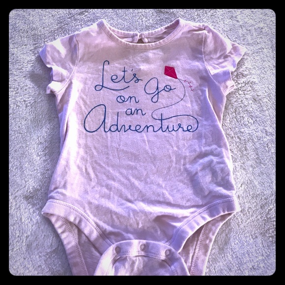 Baby gap onesie