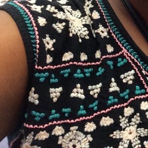 AE Embroidered Sleeveless Top