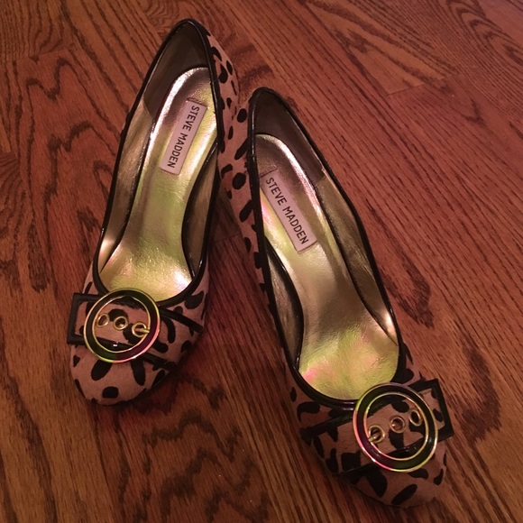 Steve Madden Leopard print wedge heels