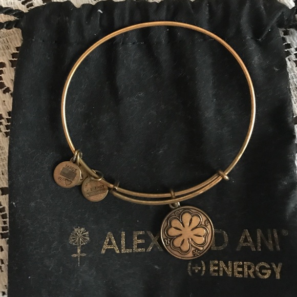 ❗️CLEAN OUT ❗️Alex and Ani 4 leaf clover bracelet - Picture 1 of 1