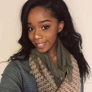 Meet your Posher, Moiya