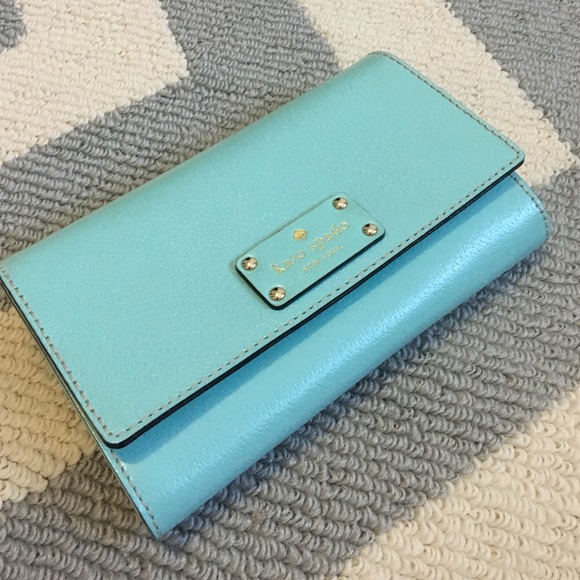 Flash sale Kate Spade Cross Body