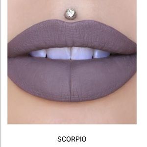 Jeffree Star velour liquid lipstick in Scorpio