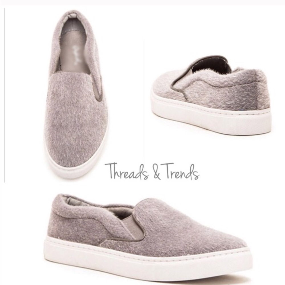 LAST PAIR 🌸Soft  Slip On Sneaker - Picture 5 of 7