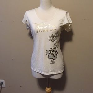 Dereon flirty top