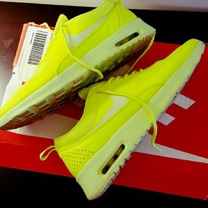 Nike Air max "Thea" women's sneakers