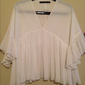 ZARA FLOWY TOP LIKE NEW