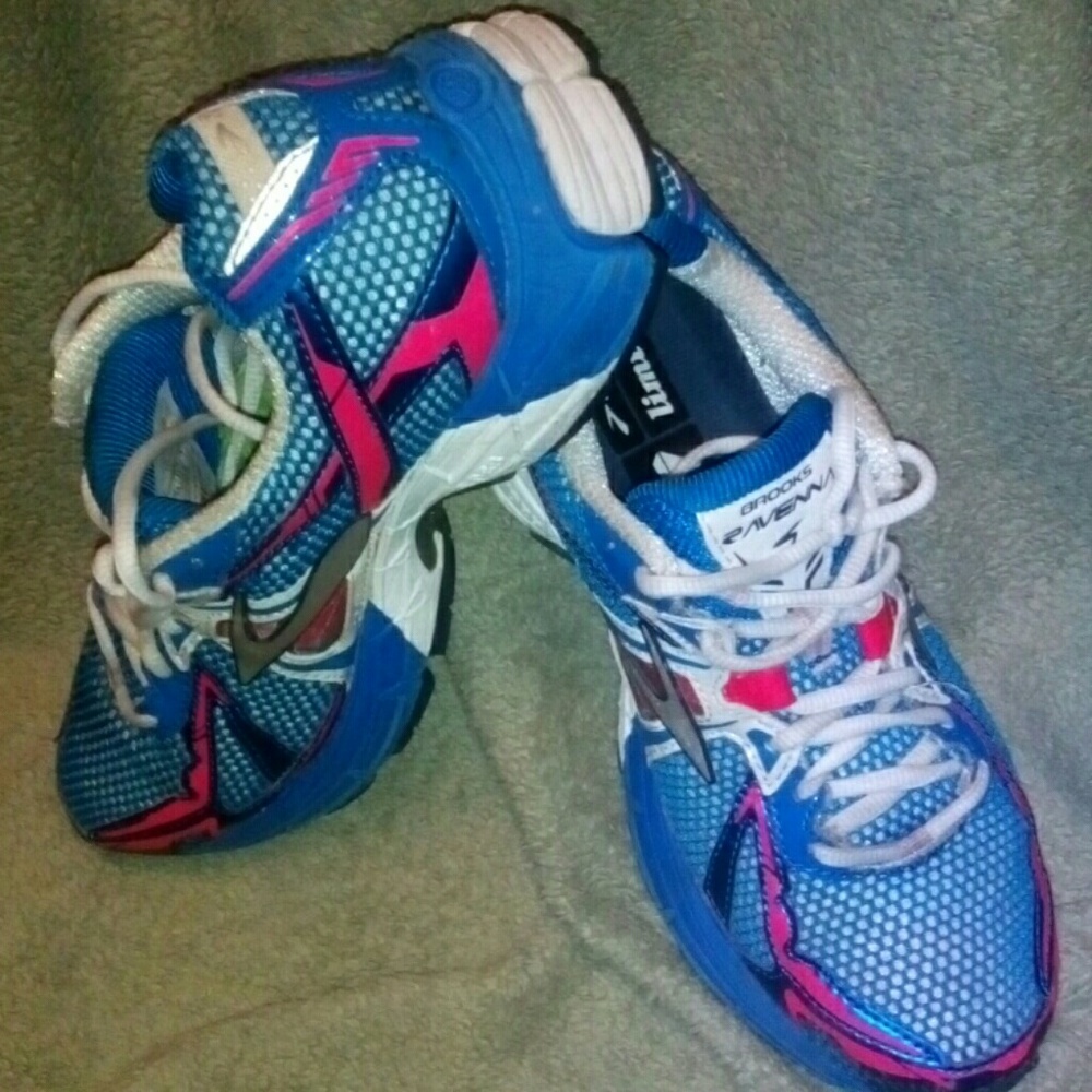 ⚡FLASH!⚡🐦Brooks Ravenna Athletic Shoes, Size:9🐦