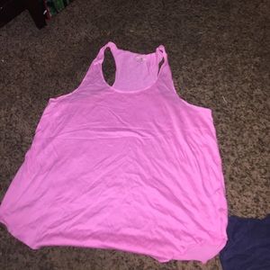 Razor back tank