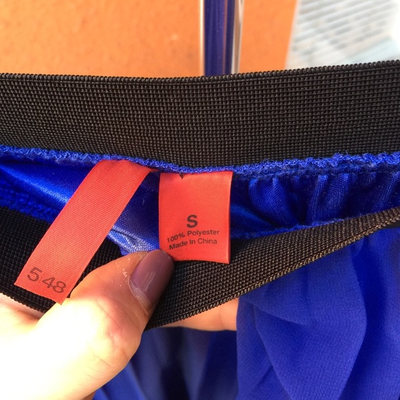💕HP💕5/48 Blue high lo skirt - Picture 3 of 3