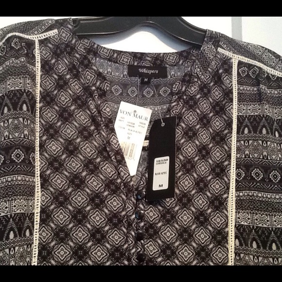 NWT long sleeve flowy top. - Picture 2 of 3