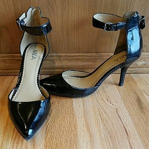 MIA patent leather heels