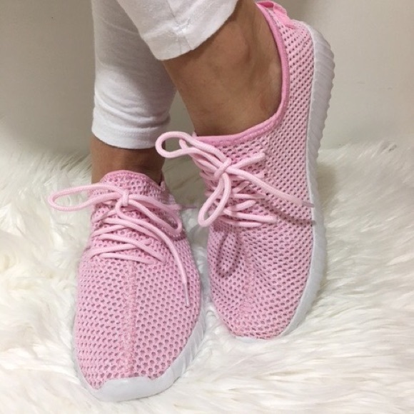 Just In! Fly Knit Mesh Sneakers - Picture 3 of 4
