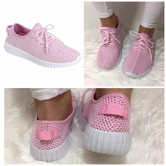 Just In! Fly Knit Mesh Sneakers - Picture 4 of 4