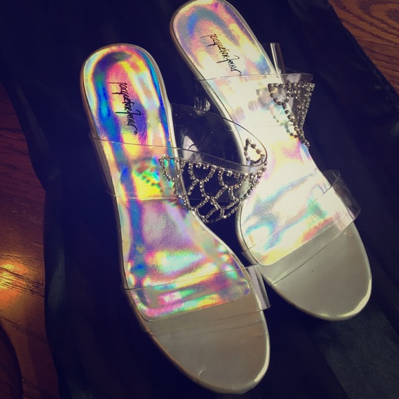 Dressy sandals- Jacqueline Ferrar