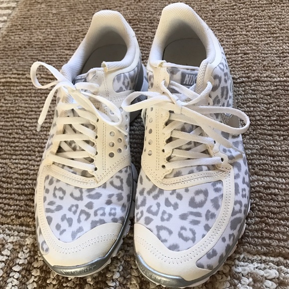 Nike Shoes - Nike Free 5.0 V4 Leopard Print